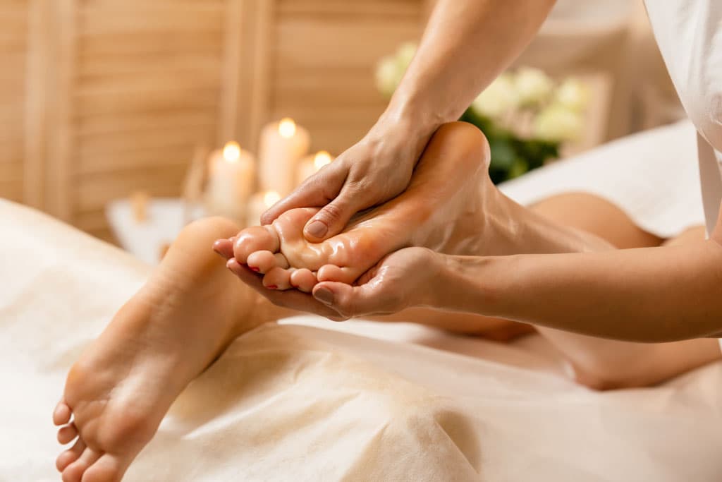 Hacer un masaje o terapias en Vigo